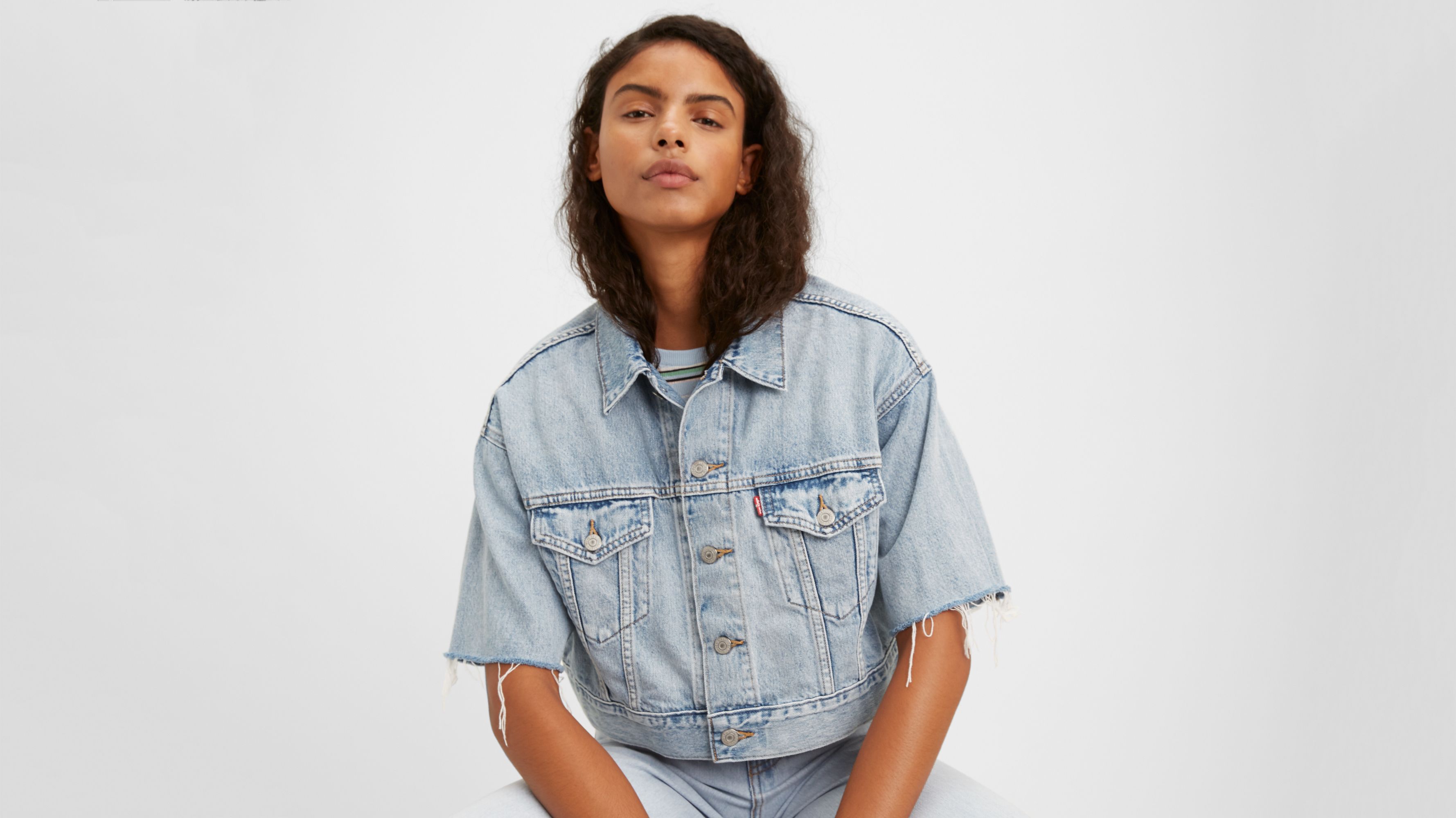 levi's cropped trucker